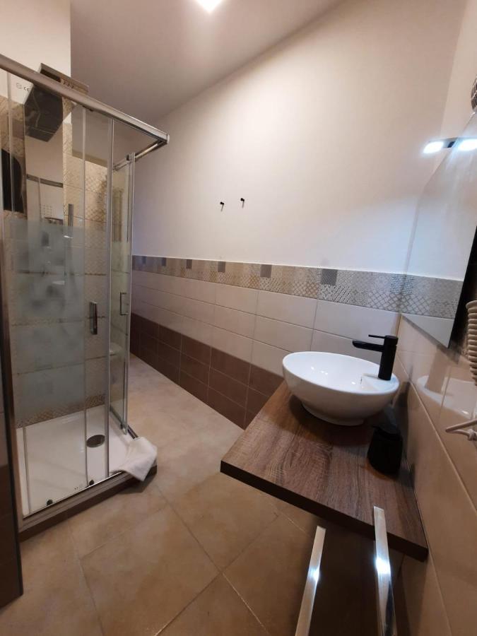 U Baruni B&B Messina Exterior foto